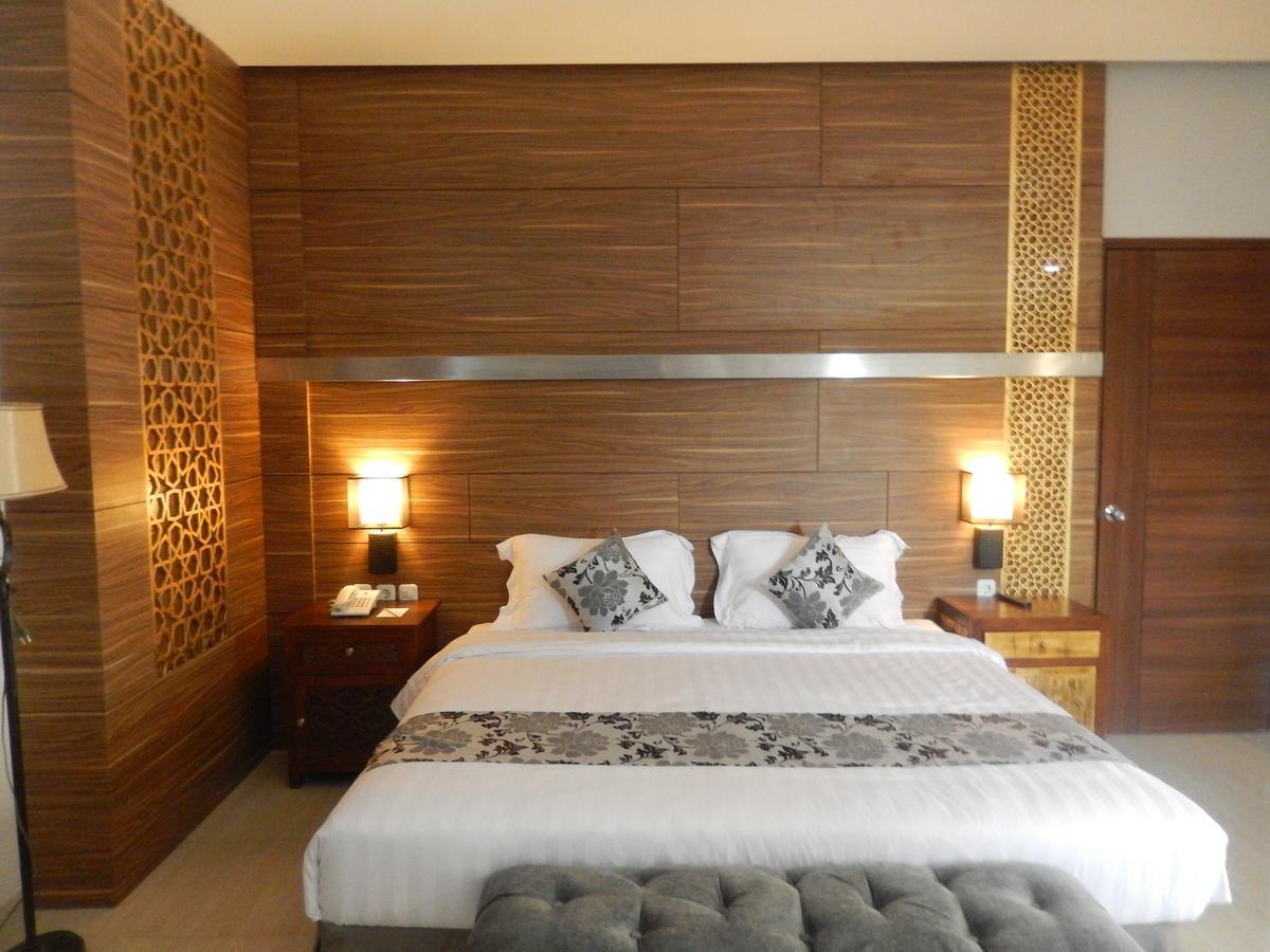 Grand Amira Hotel Solo, Azana Hotels Collection מראה חיצוני תמונה