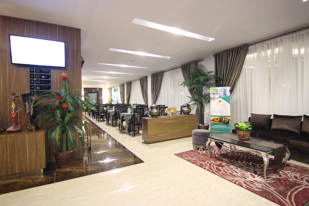 Grand Amira Hotel Solo, Azana Hotels Collection מראה חיצוני תמונה